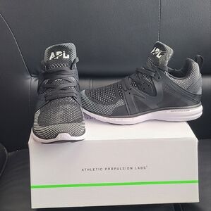 Brand New APL Mens Ascend black/white shoes size 7